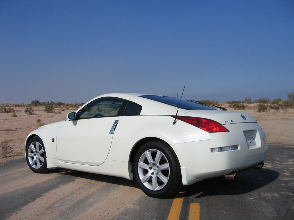 pearl white 2004 350z