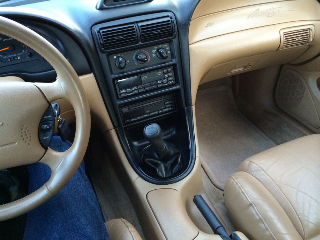 1996 ford mustang gt interior