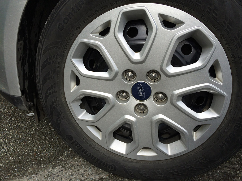 16-inch wheels with hub caps