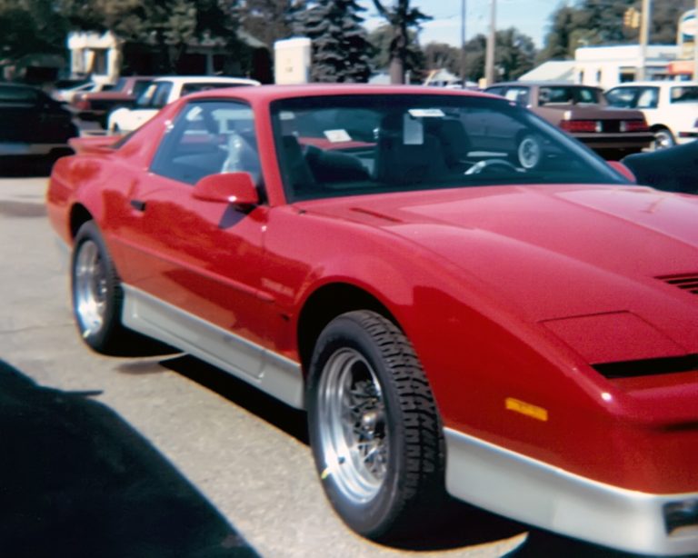 Blurry pictures from the lot of Johnson Pontiac in Holly, Michigan 1987