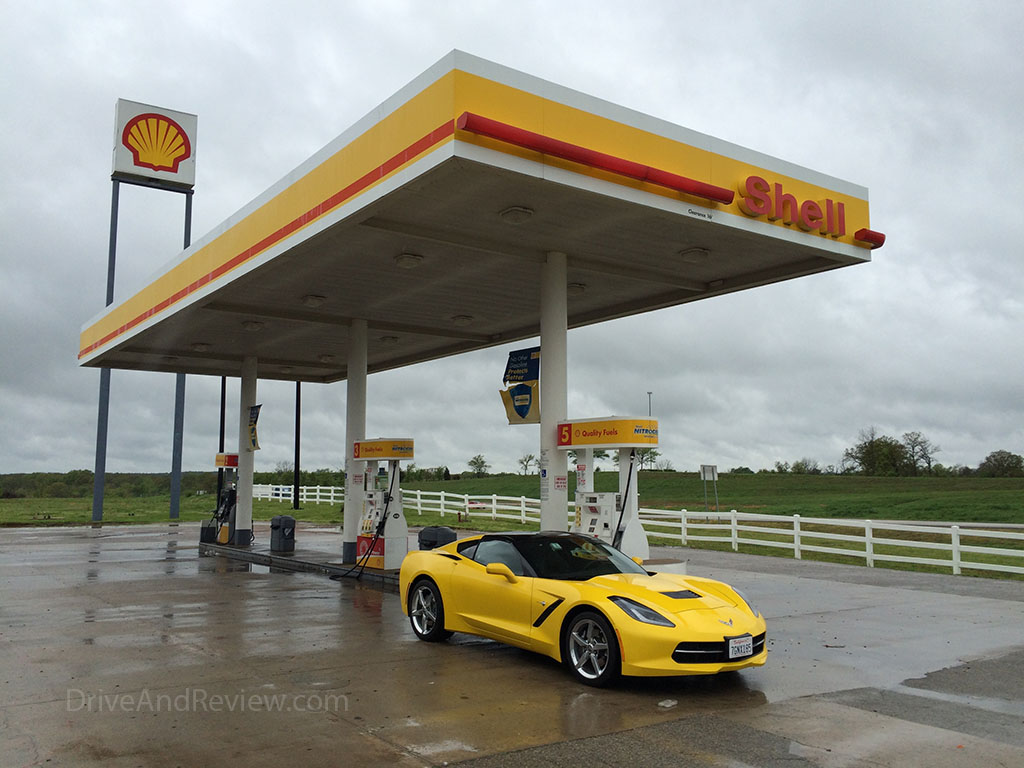 yellow 2015 corvette shell gas station