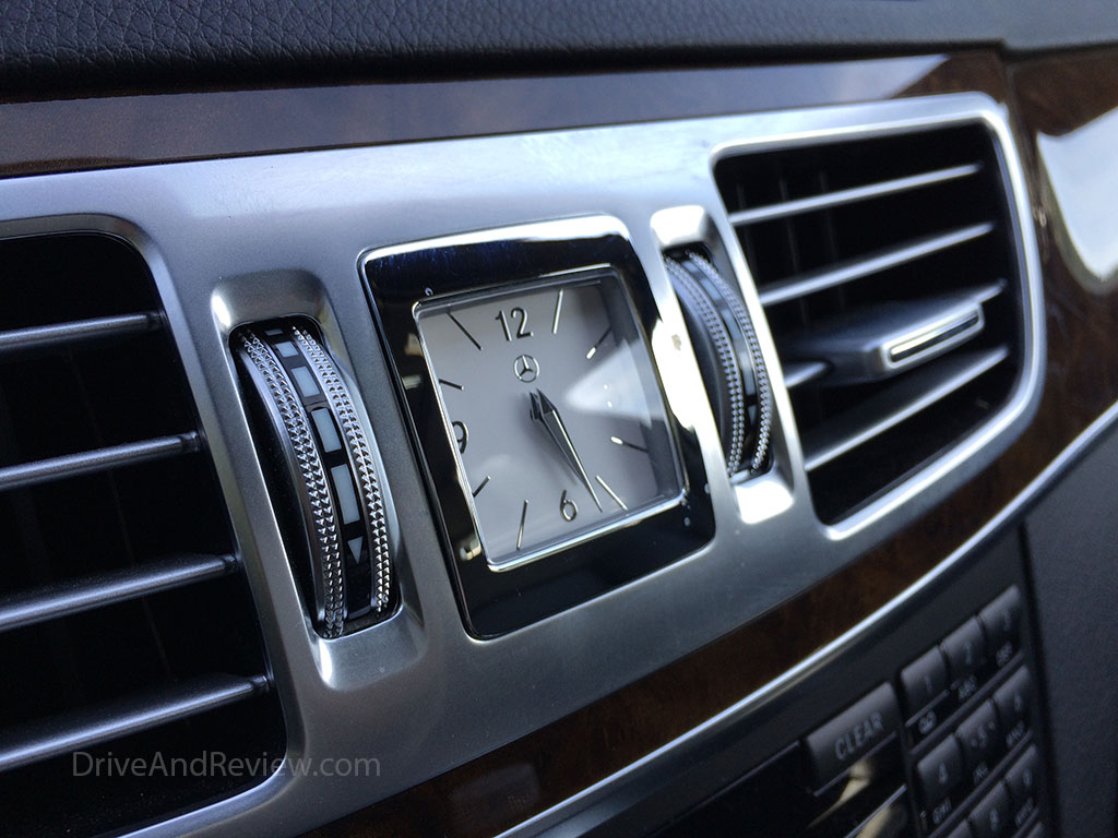dashboard clock mercedes benz