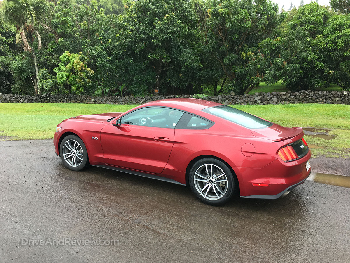 red 2016 mustang gt size