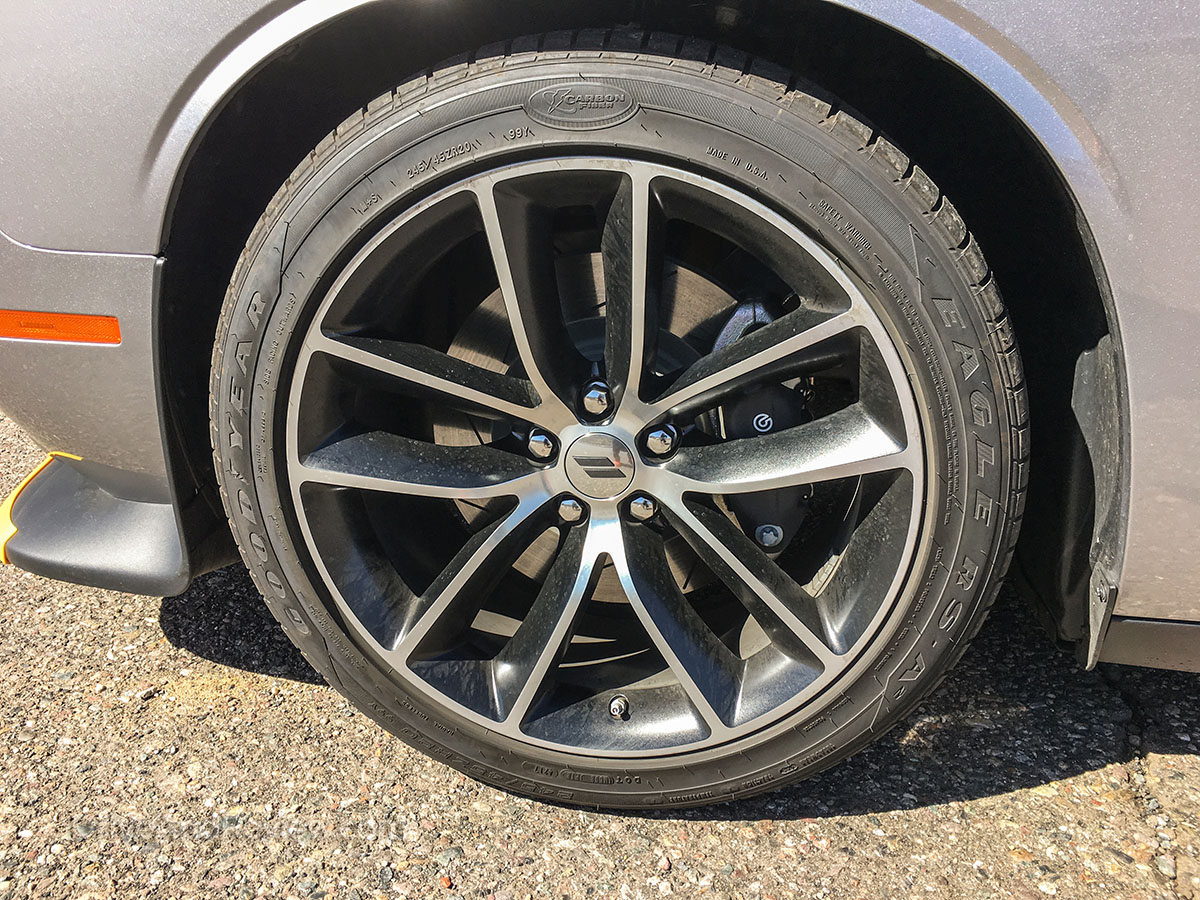 2018 dodge challenger 20 inch wheels