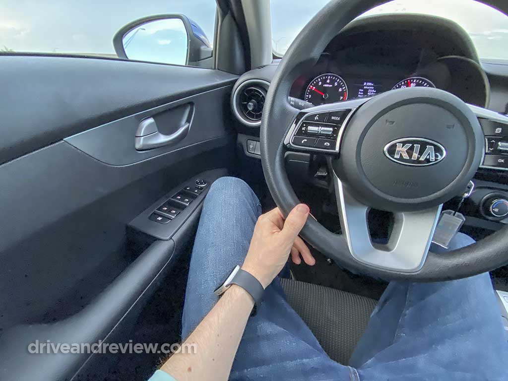 2021 Kia Forte steering wheel