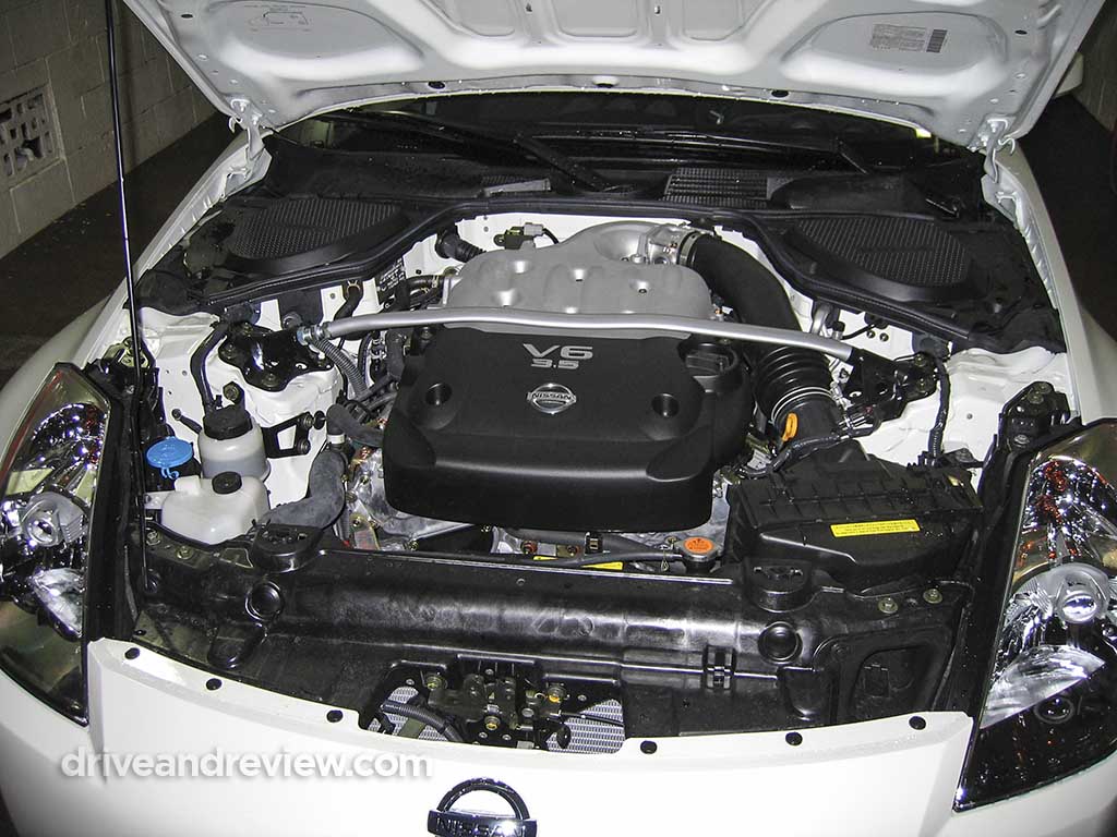 3.5 L VQ35DE V6 2004 350Z