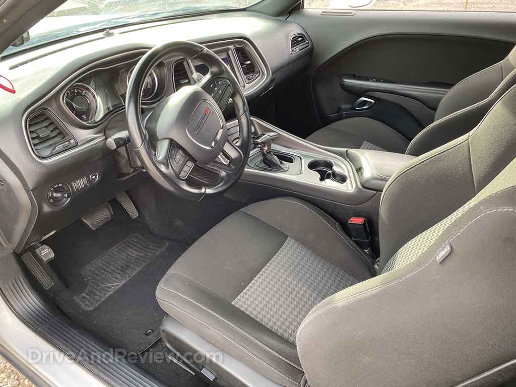 Dodge Challenger interior 