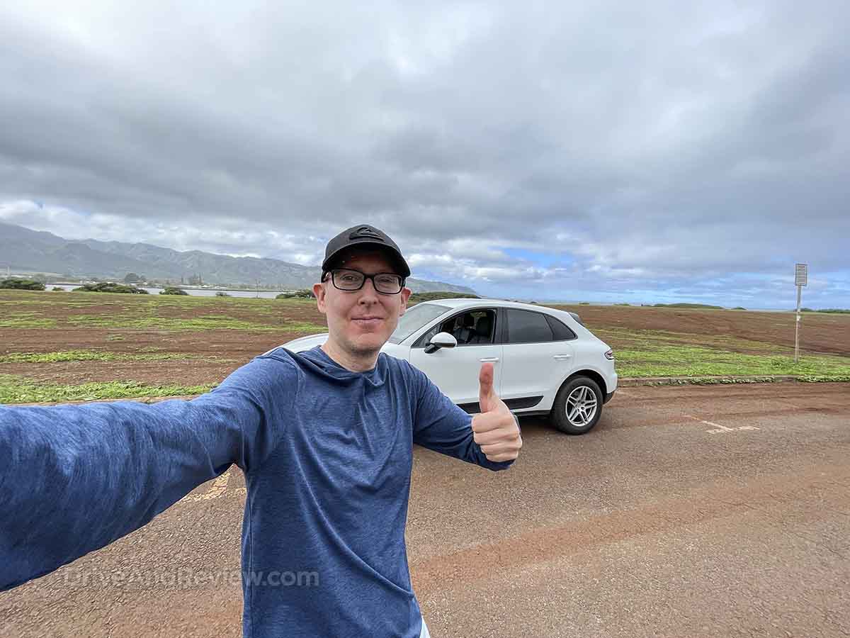 Scott from DriveAndReview giving the 2020 Porsche Macan the thumbs up