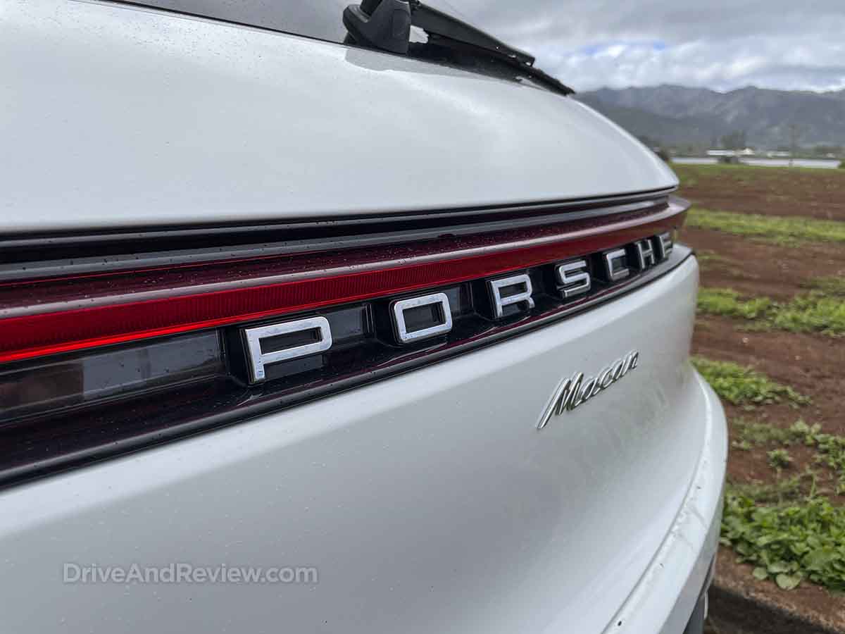 Porsche badge on the 2020 Macan