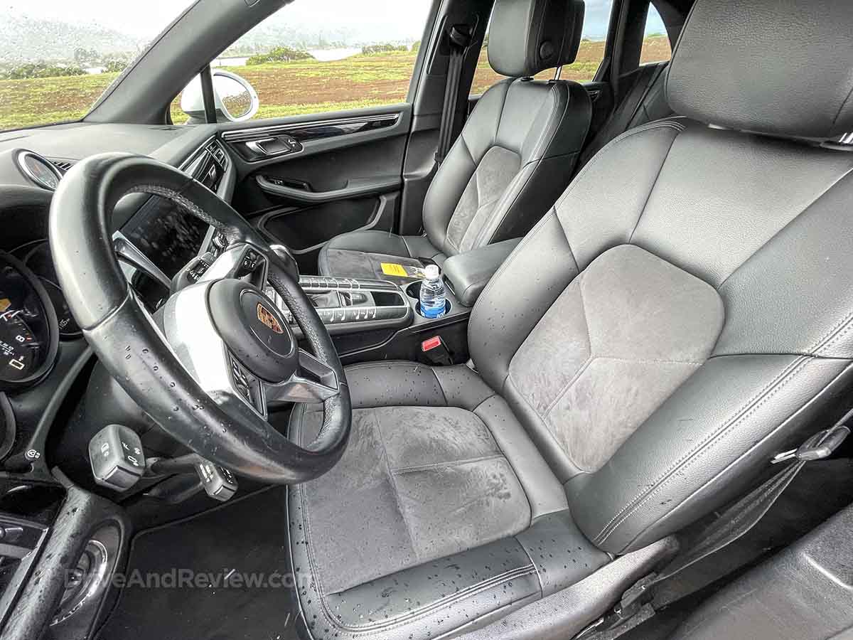 2020 Porsche Macan front seats