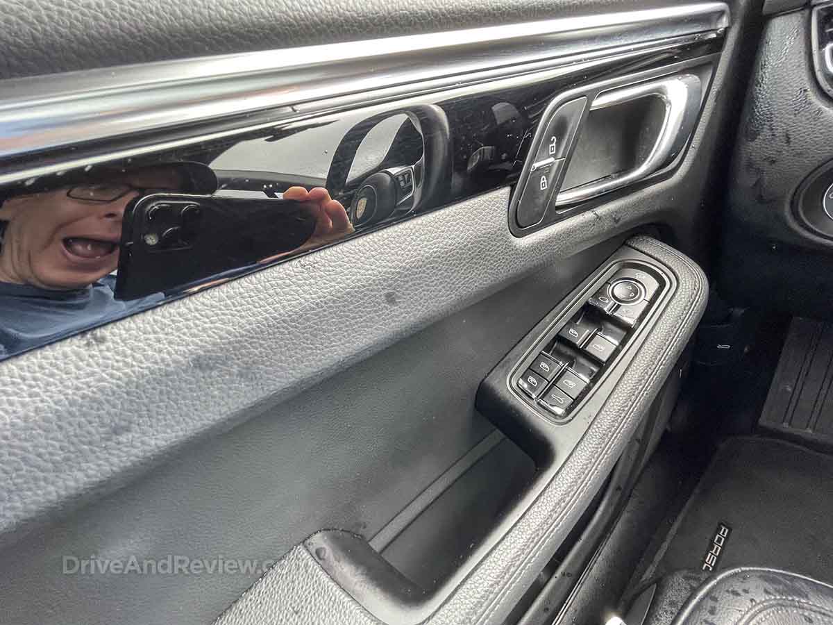 2020 Porsche Macan cheap plastic interior