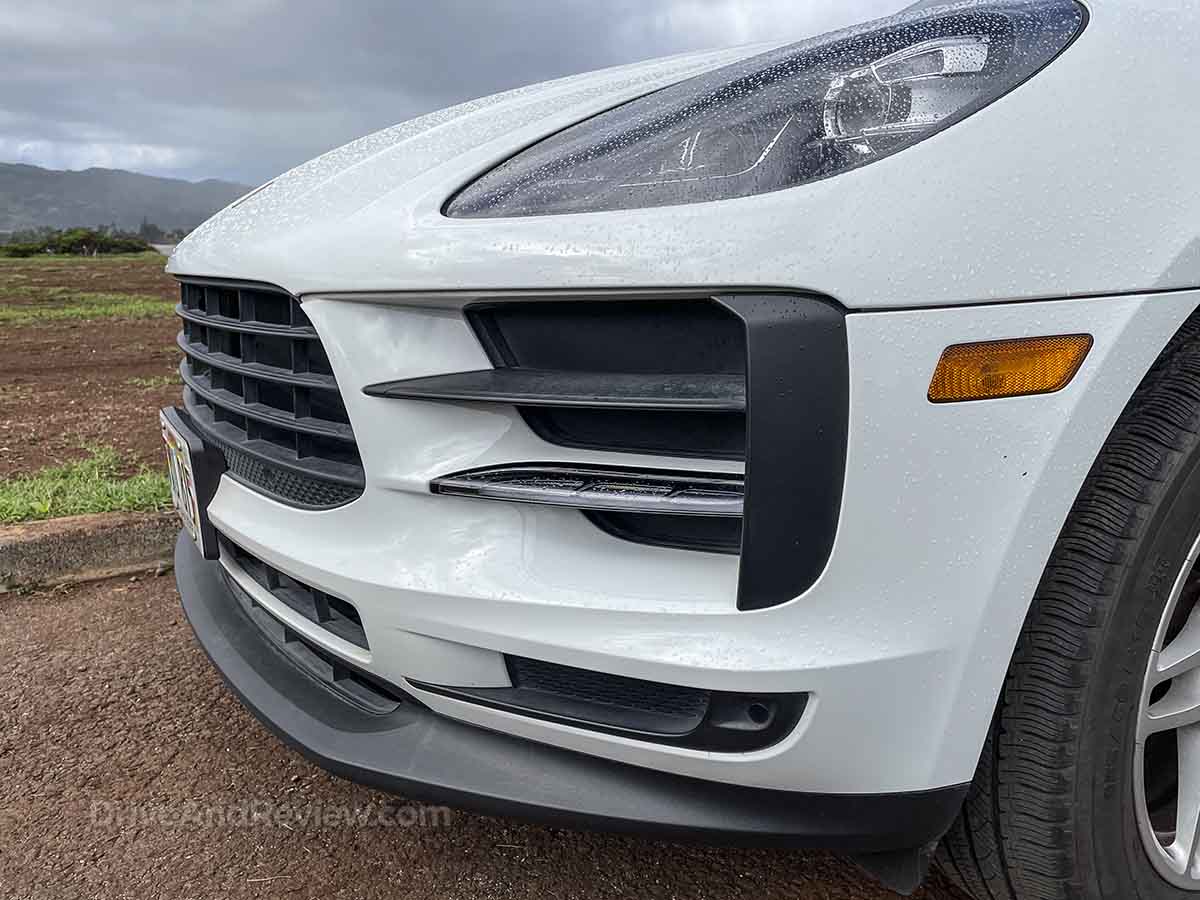 2020 Porsche Macan front grill