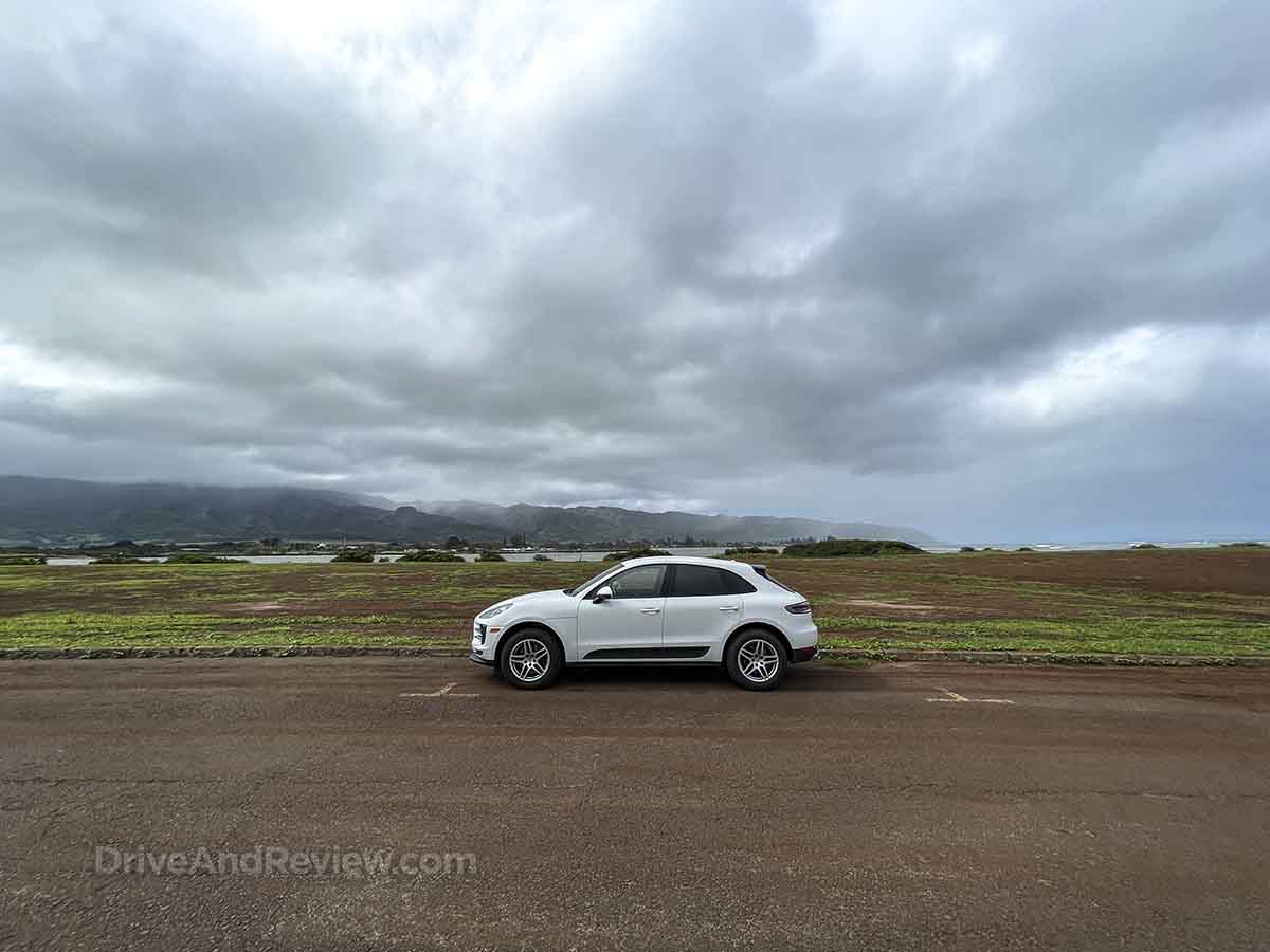 Porsche Macan size
