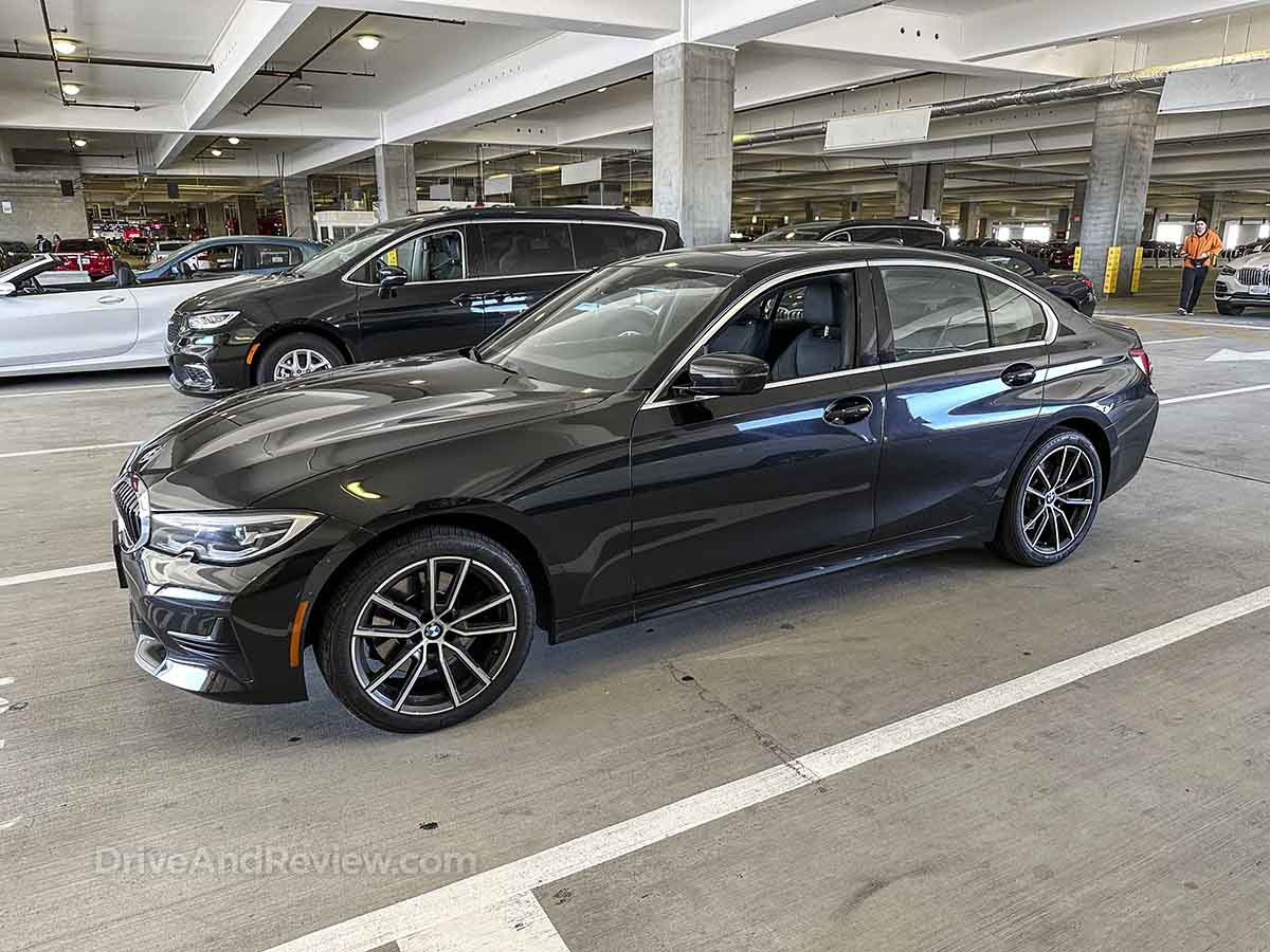 2021 bmw 330i all black