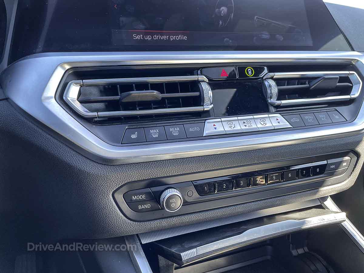 2021 bmw 330i interior buttons and knobs