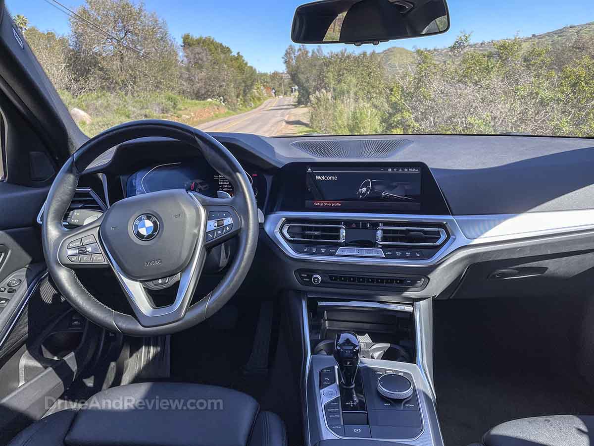 2021 bmw 330i dashboard