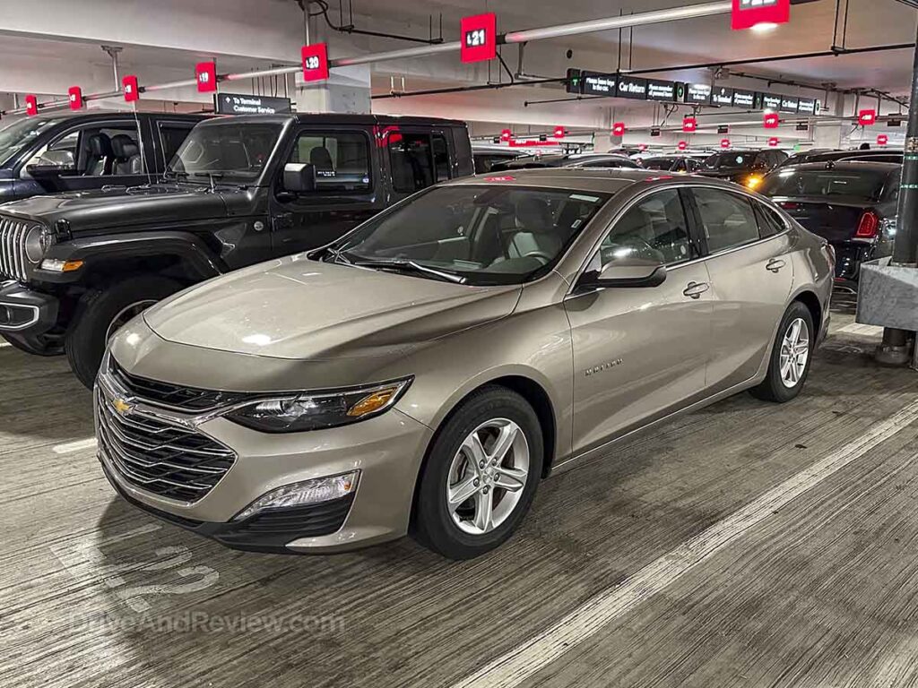 Beige on beige chevrolet malibu