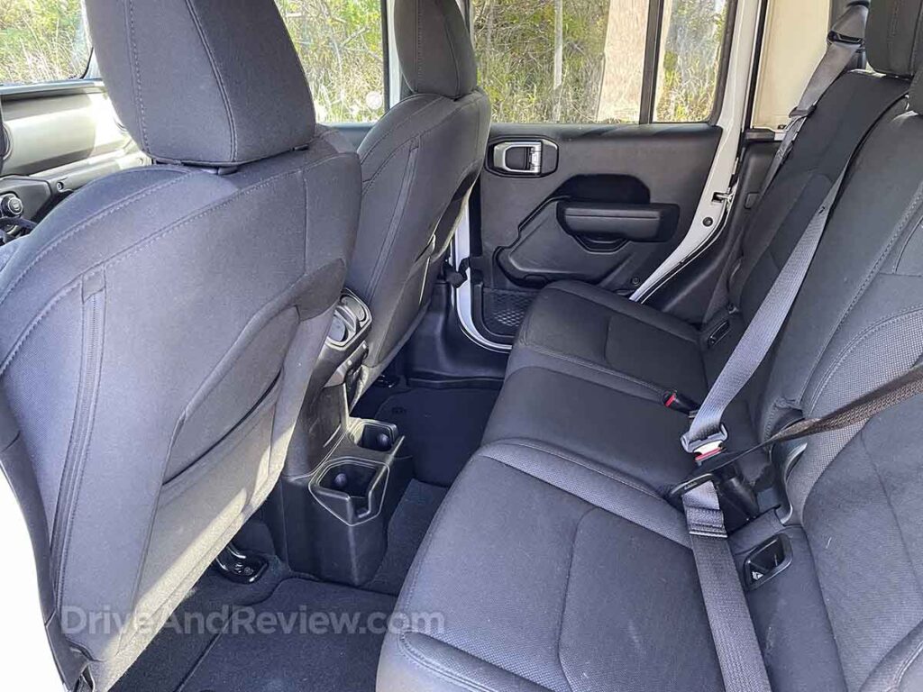 Jeep gladiator rear seats