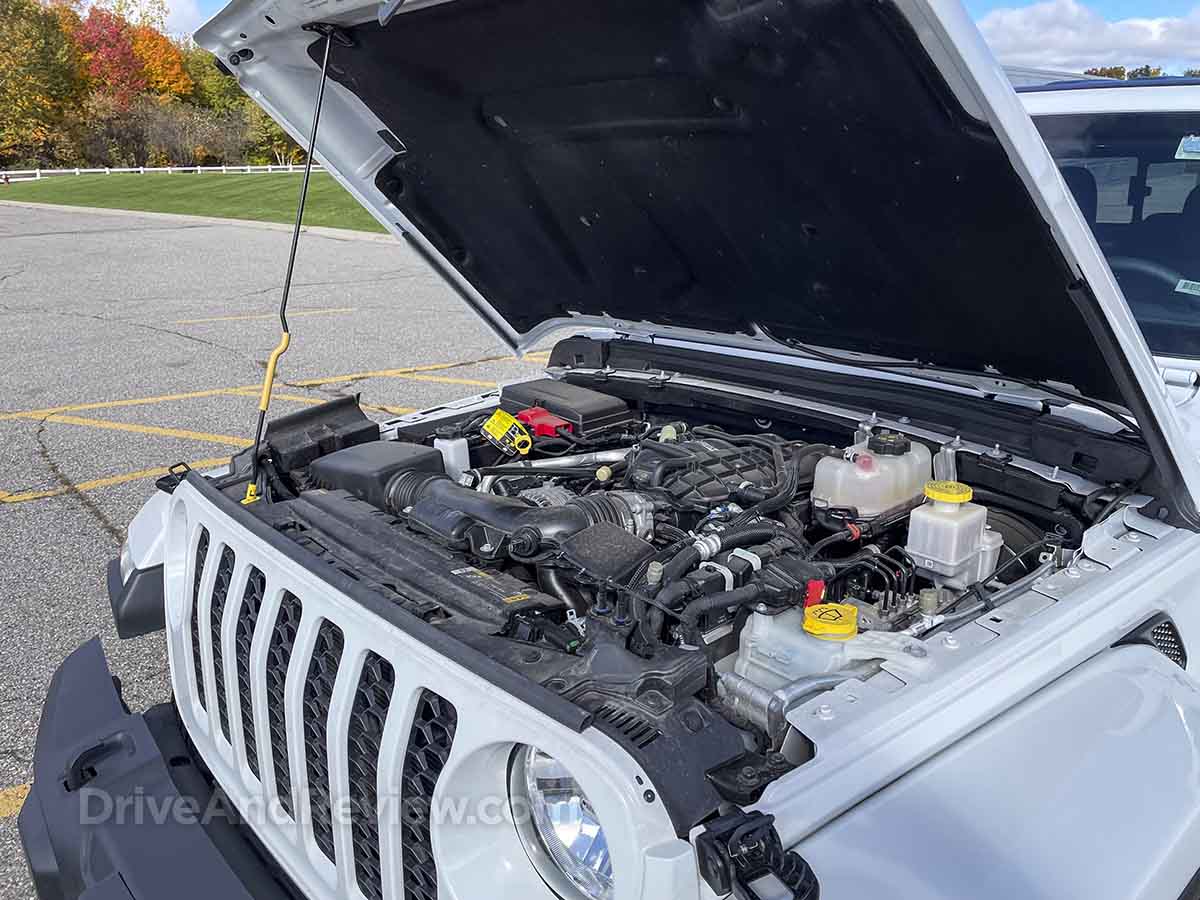 2023 jeep gladiator hood open