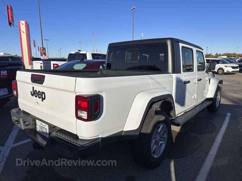 2023 White Jeep gladiator rear 3/4 view