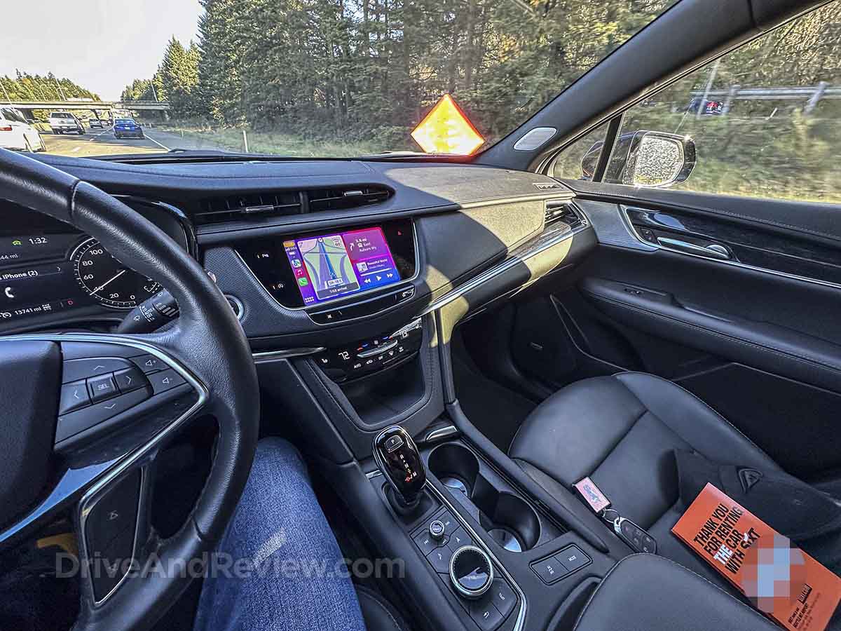 Driving a 2023 cadillac xt5