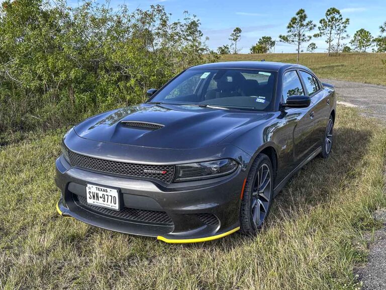 2023 Dodge Charger R/T review: the most ridiculously American car that I’ve ever driven