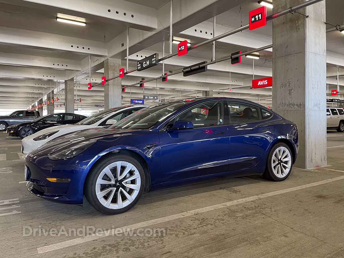 2023 Tesla Model 3 in blue