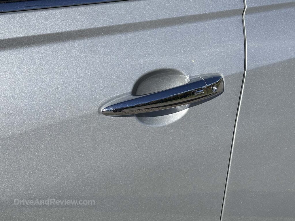 2026 Nissan Altima front door handle