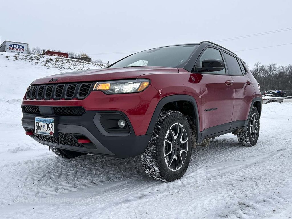 2025 Jeep Compass Trailhawk