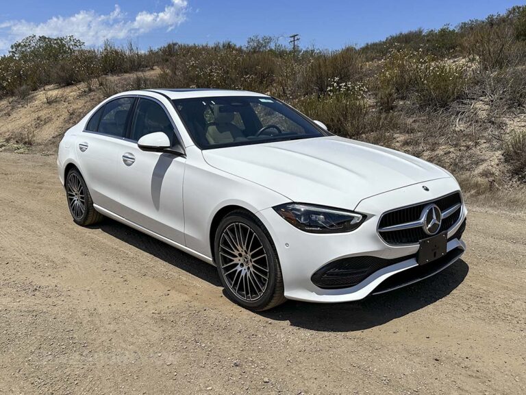 2025 Mercedes Benz C300