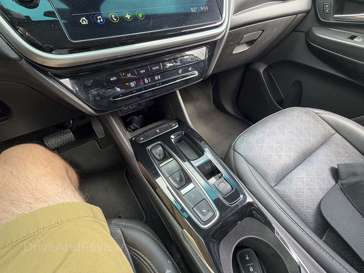 2024 Chevy Bolt center console